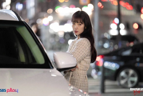 Кадр из дорамы Судья из Ада