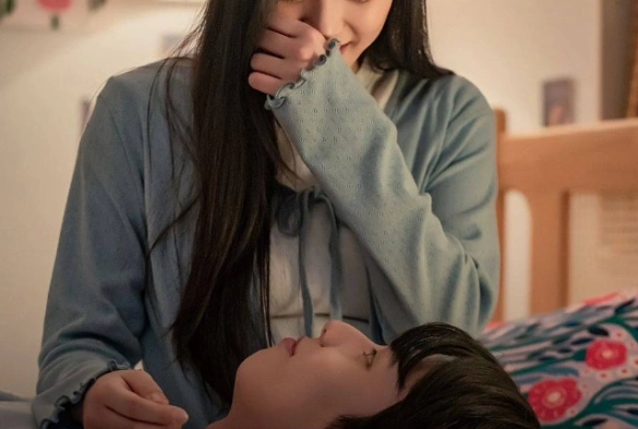 Кадр из дорамы Хрупкие