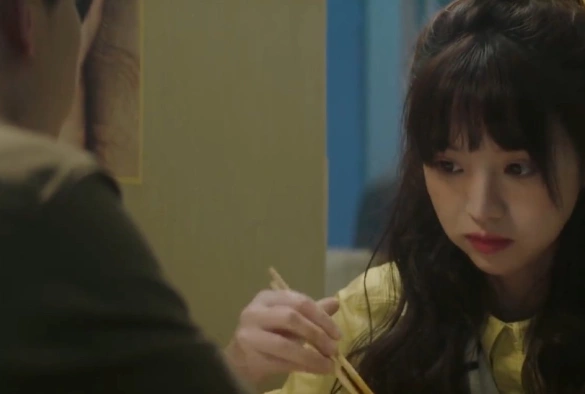 Кадр из дорамы Здесь нет хороших мужчин и женщин