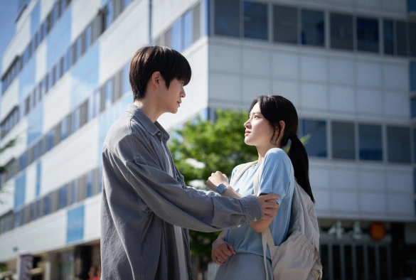 Кадр из дорамы Ты умрёшь через шесть часов