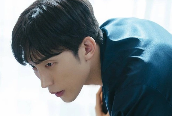 Кадр из дорамы План питания генерального директора