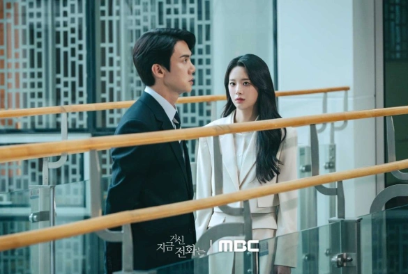 Кадр из дорамы Набранный вами номер