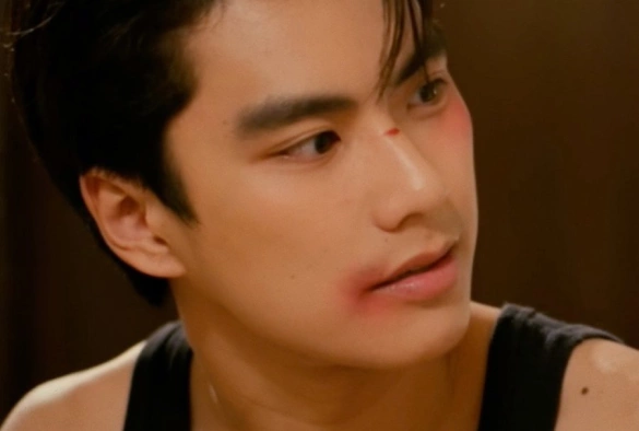 Кадр из дорамы Похищение на заказ