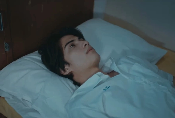 Кадр из дорамы Снова в клетке