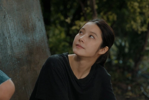 Кадр из дорамы Плутон