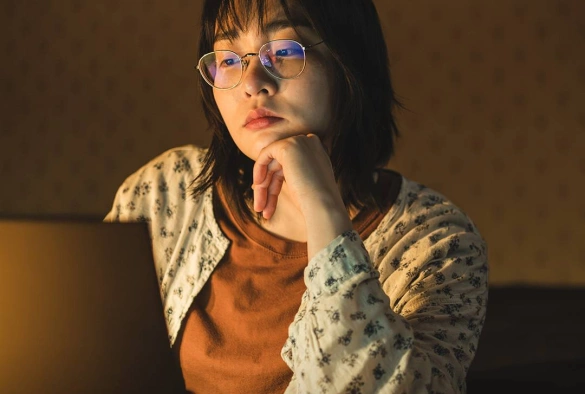 Кадр из дорамы Магазин ламп