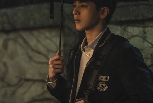 Кадр из дорамы Магазин ламп