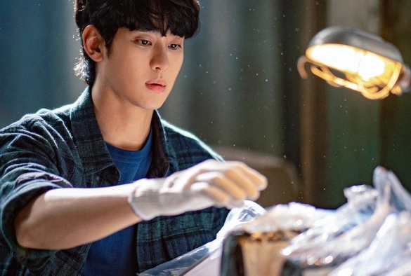 Кадр из дорамы Сбить с толку