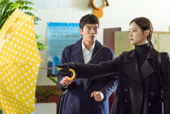 Кадр из дорамы Хваюги