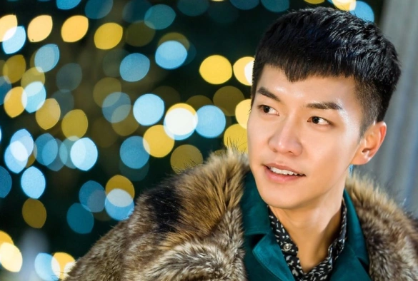 Кадр из дорамы Хваюги