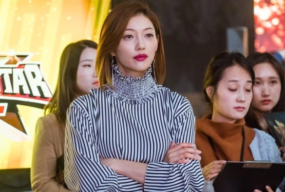 Кадр из дорамы Хваюги