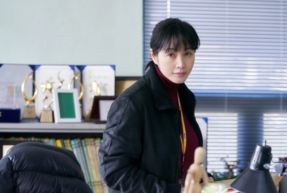 Кадр из дорамы Без маски