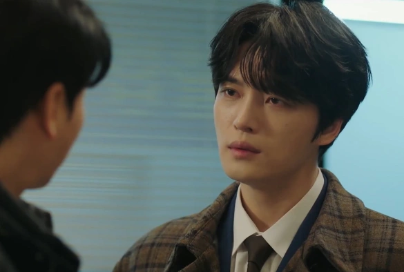 Кадр из дорамы Стирая плохие воспоминания