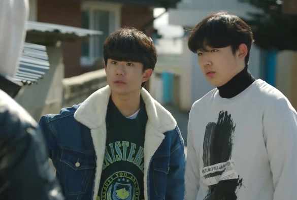 Кадр из дорамы Стирая плохие воспоминания