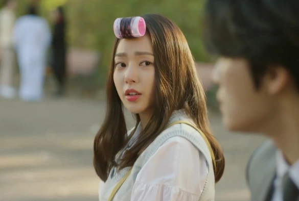 Кадр из дорамы Стирая плохие воспоминания