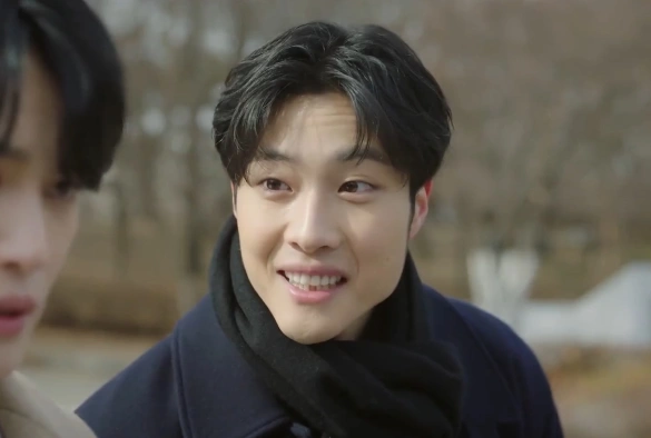 Кадр из дорамы Стирая плохие воспоминания