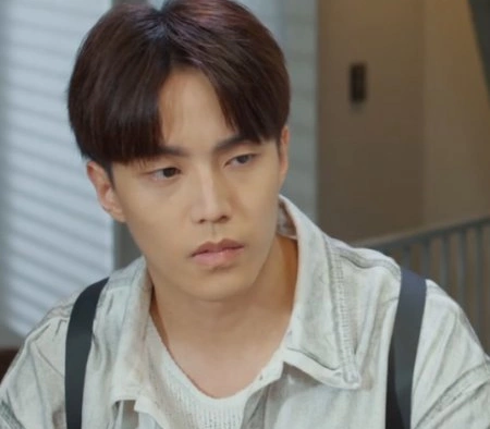 Кадр из дорамы Впечатление молодости