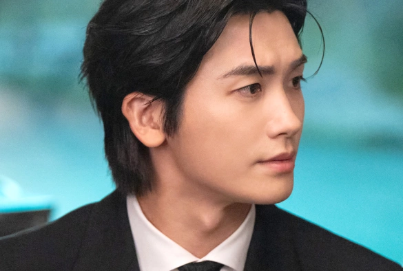 Кадр из дорамы Остров сокровищ