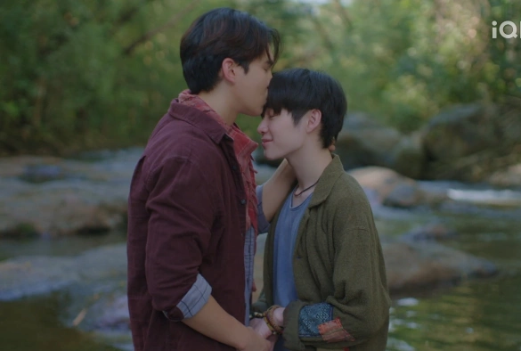 Кадр из дорамы Два мира