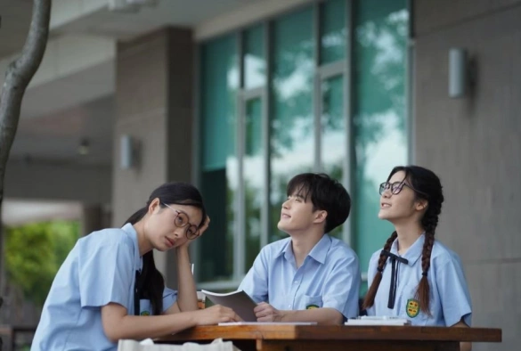 Кадр из дорамы 23,5 градуса наклона Земли