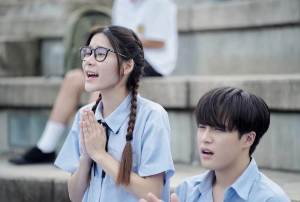 Кадр из дорамы 23,5 градуса наклона Земли