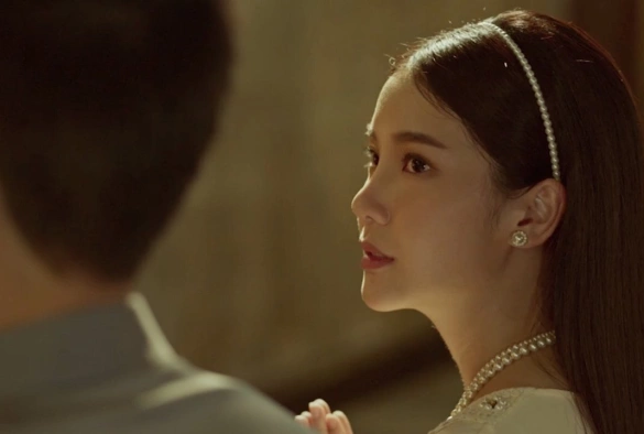 Кадр из дорамы Век любви