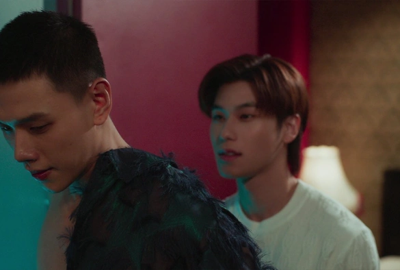 Кадр из дорамы Век любви