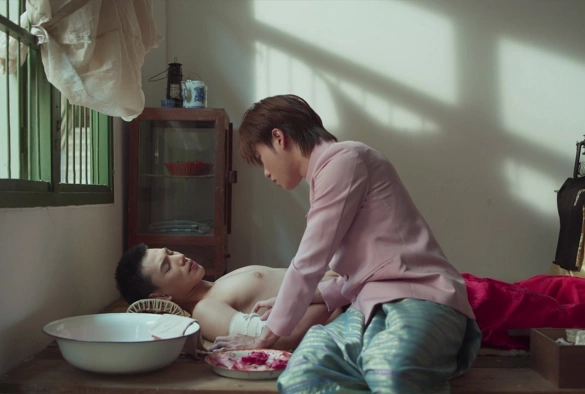 Кадр из дорамы Век любви