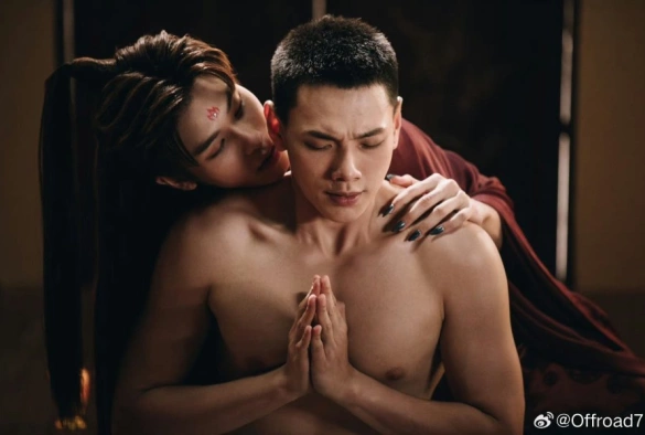 Кадр из дорамы Век любви