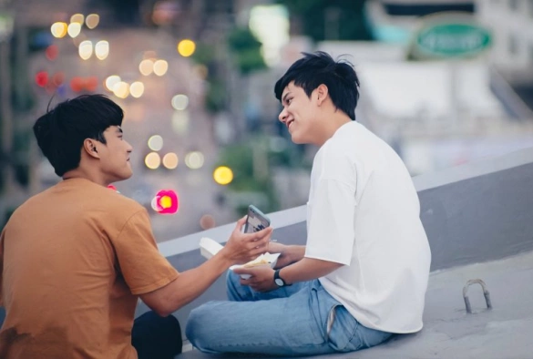 Кадр из дорамы Заклятые друзья