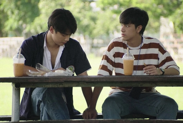 Кадр из дорамы Заклятые друзья