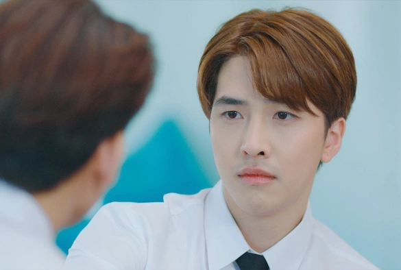 Кадр из дорамы Жить в любви