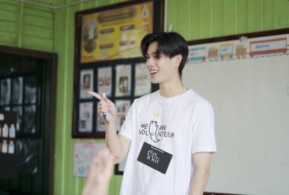 Кадр из дорамы Мы влюблены