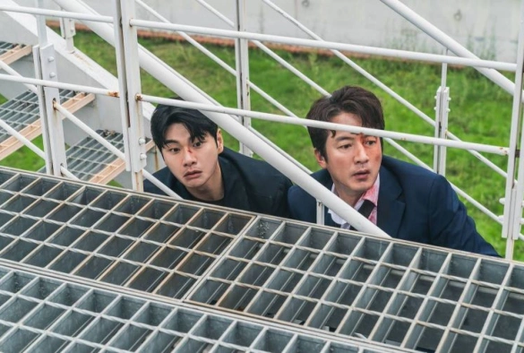 Кадр из дорамы Хитмэн 2