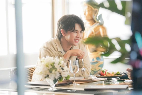 Кадр из дорамы Океан любви