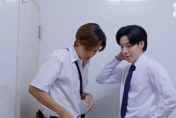 Кадр из дорамы Тук-тук, мальчики!