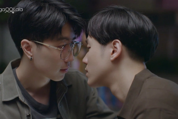 Кадр из дорамы Тук-тук, мальчики!