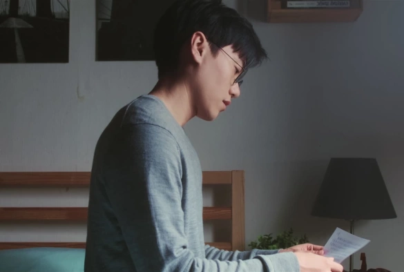 Кадр из дорамы О неизвестных нас