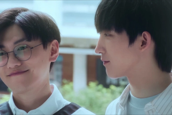 Кадр из дорамы О неизвестных нас