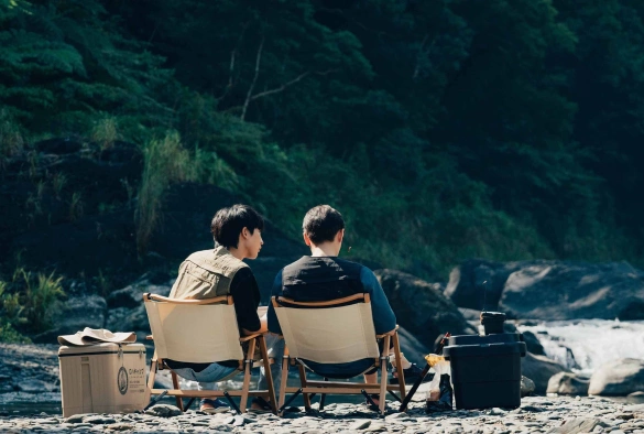 Кадр из дорамы О неизвестных нас