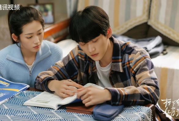 Кадр из дорамы Всегда дома