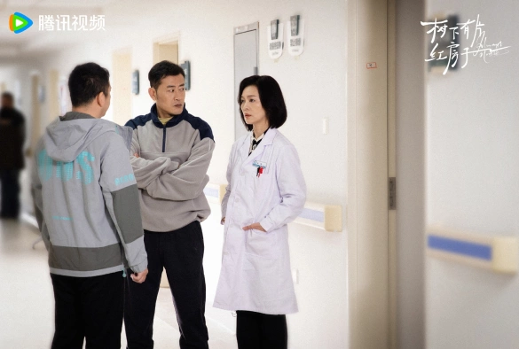 Кадр из дорамы Всегда дома