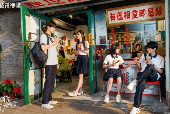 Кадр из дорамы Всегда дома