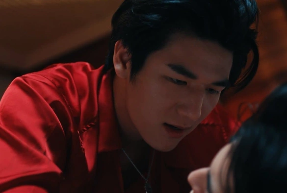 Кадр из дорамы Большой дракон