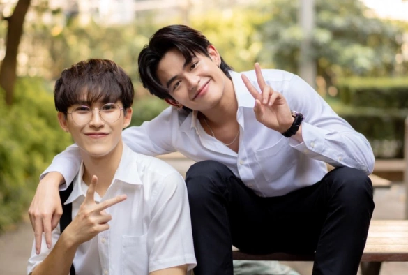 Кадр из дорамы Глубокая синяя ночь