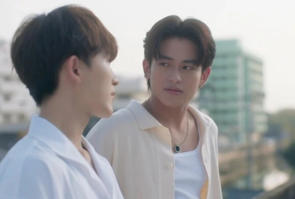 Кадр из дорамы Глубокая синяя ночь