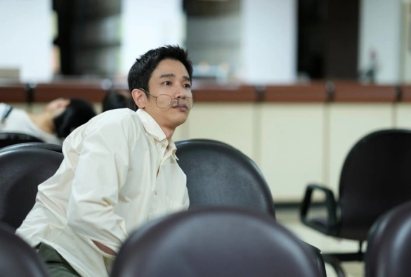 Кадр из дорамы Я замужем... но!