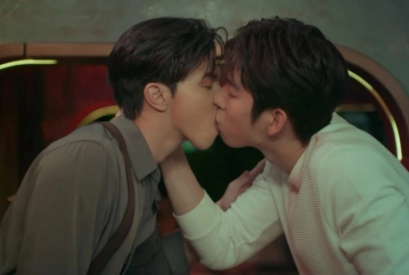 Кадр из дорамы Боже! Вампир