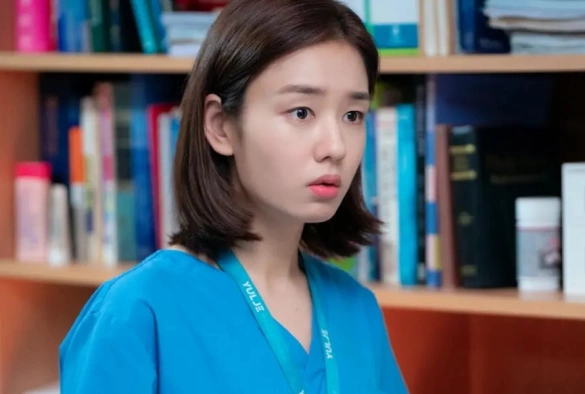 Кадр из дорамы Жизнь человека, который однажды станет мудрым