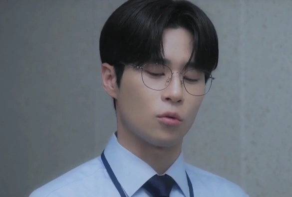 Кадр из дорамы Мой чёртов бизнес